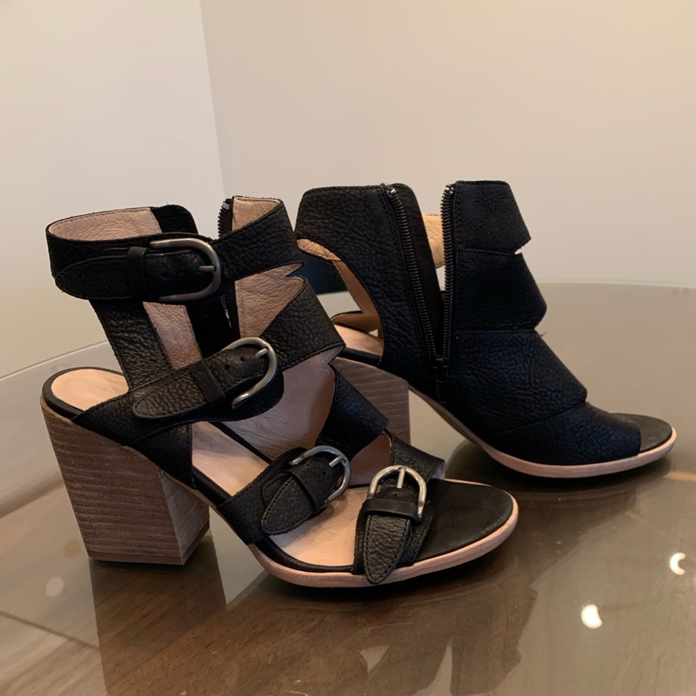 Gee WaWa “Beatrix” Heeled Sandals